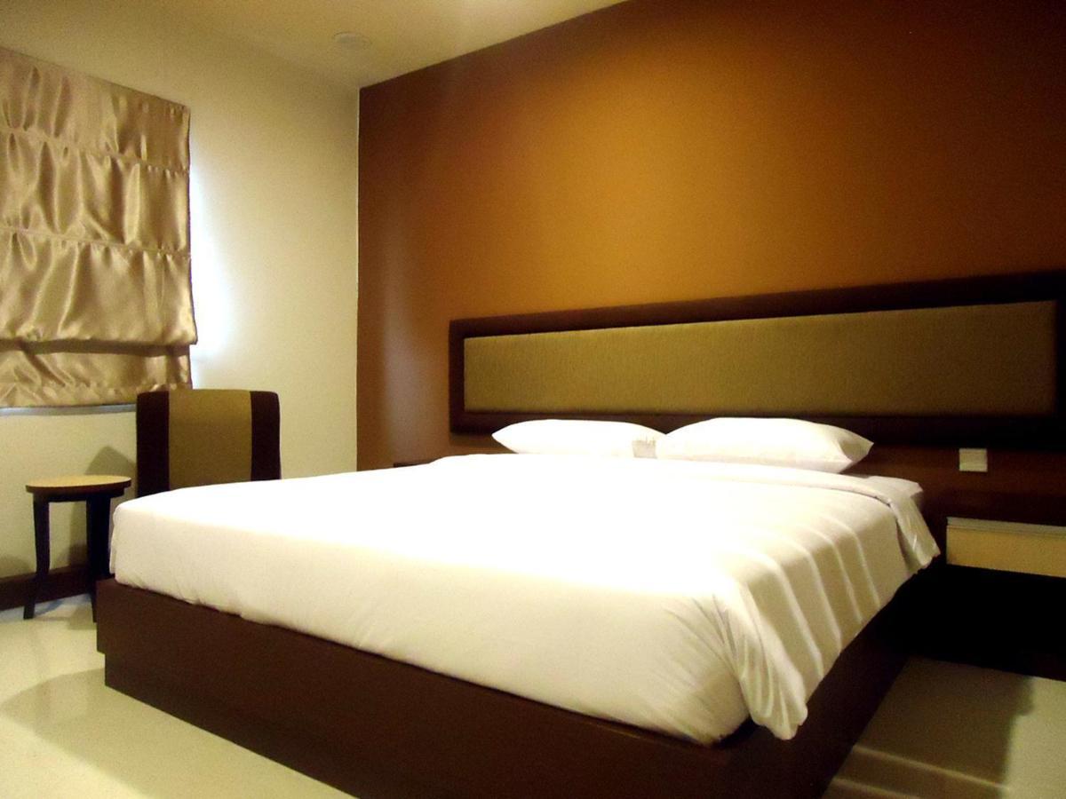 Hotel Olive Tangerang Exterior photo