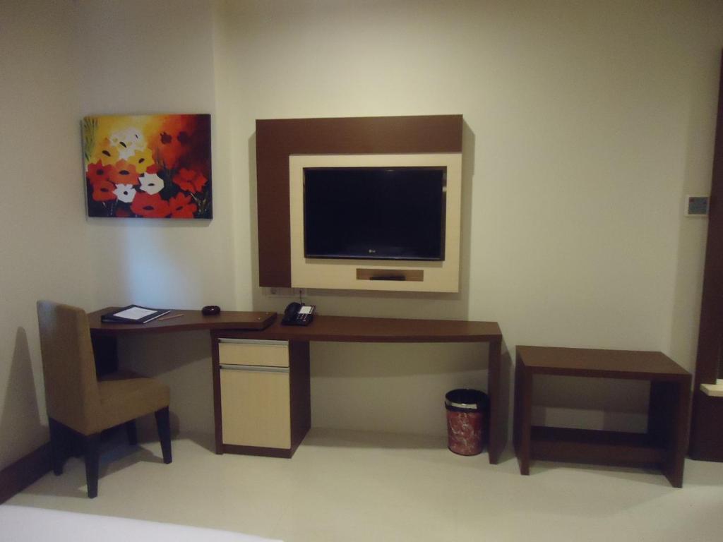 Hotel Olive Tangerang Exterior photo