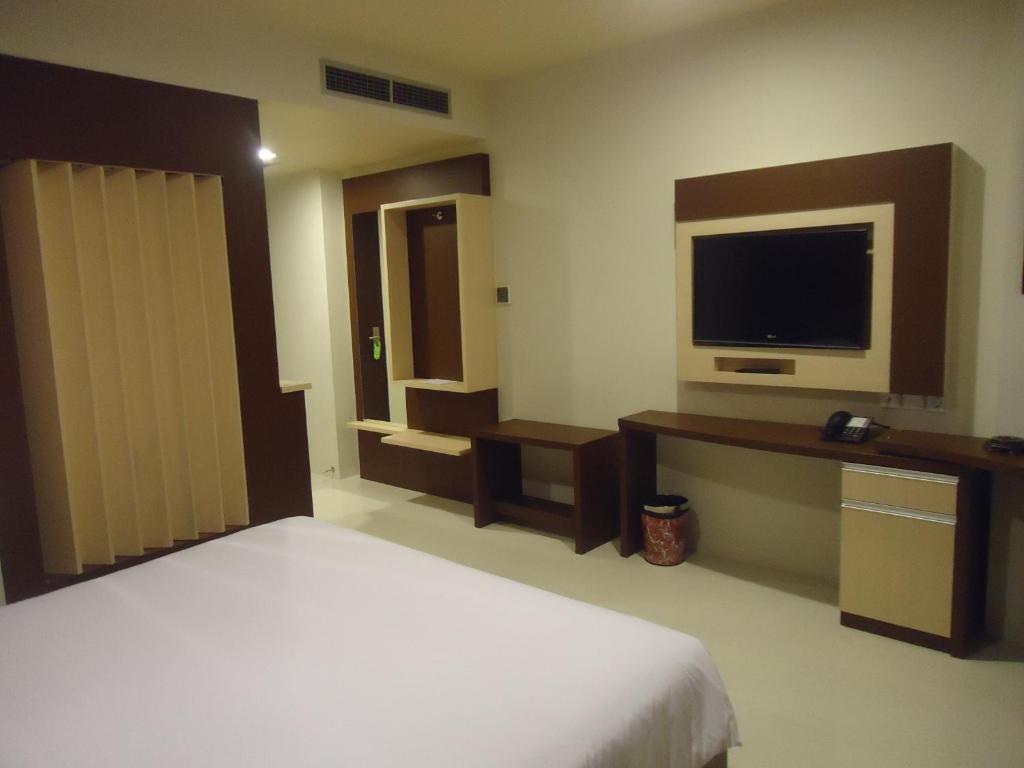 Hotel Olive Tangerang Exterior photo