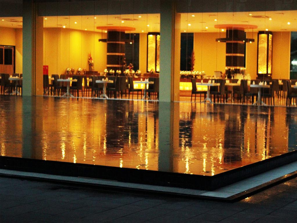 Hotel Olive Tangerang Exterior photo